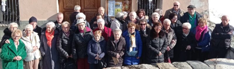 I partecipanti alla festa dei “Jeunes d'antan” di Signayes che si è tenuta domenica scorsa, 24 novembre