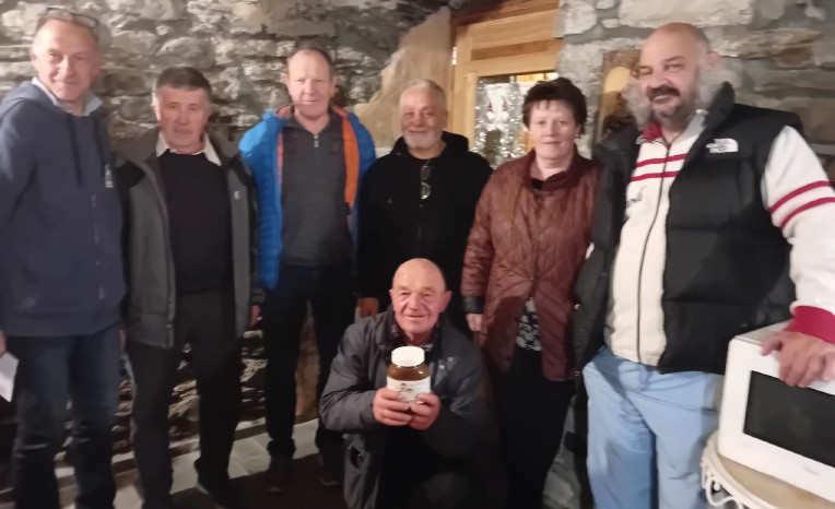 Torneo di belote dell’Avis Grand Combin. A St-Rhémy-en-Bosses vince Franco Tazzara