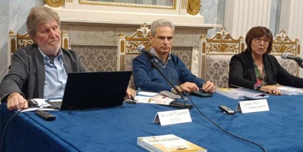 Continua il calo demografico, ma nel 2023 sono in aumento i residenti stranieri in Valle d’Aosta