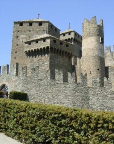 Nuova struttura di accoglienza per i turisti al castello di Fénis: i lavori al via nel 2025
