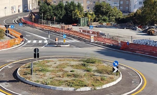 Riaperto il tratto di via Valli Valdostane dalla nuova rotatoria fino al sottopasso della strada statale 26