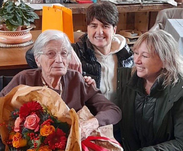 Porsia Diano ha festeggiato 100 anni