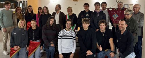Aymavilles, consegnate le maturità civiche ai neo diciottenni