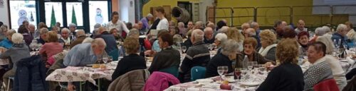 A DONNAS IL PRANZO DEGLI ANZIANI È STATO ALLIETATO DAI CANTI DEI BAMBINI DELLA SCUOLA DELL’INFANZIA