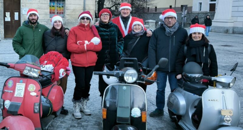 TRADIZIONALE SCAMBIO DI AUGURI TRA VESPISTI NEL GIORNO DI NATALE
