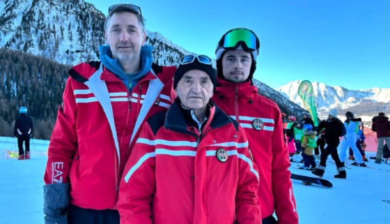 Lo sci, che passione: per la prima volta la Scuola di Champoluc ha in servizio tre generazioni di maestri della stessa famiglia