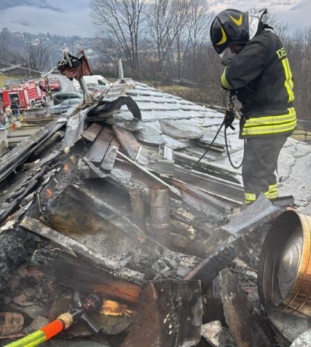Saint-Marcel, casa inagibile dopo un violento incendio
