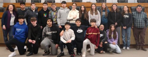 LA TERZA A DELLA SCUOLA MEDIA DI VILLENEUVE IERI VENERDÌ 24 IN CONSIGLIO VALLE