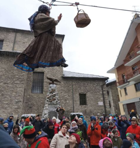 La Befana a Morgex, distribuiti oltre 10 chilogrammi di caramelle