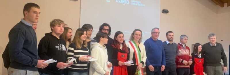 La consegna delle carte di maturità civica a Fontainemore in occasione della festa patronale