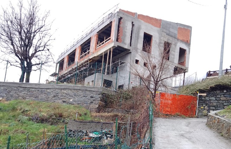 Scuola di Moron: i lavori ripartiranno in primavera. “Obiettivo: completare l’opera per la fine del 2026
