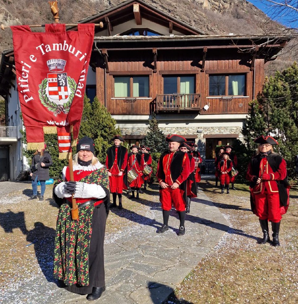 SFILATA, MUSICA E FAGIOLI GRASSI PER IL DIVERTENTE CARNEVALE DI ARNAD