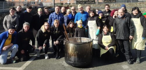 I volontari dell’Insula Vernae hanno distribuito la fagiolata