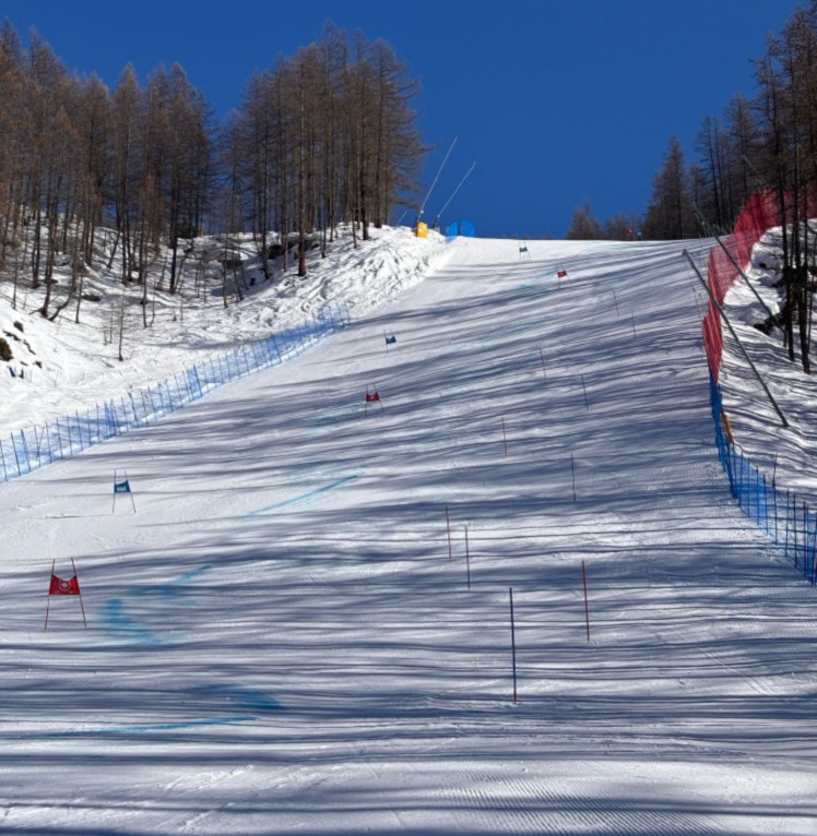La nazionale canadese femminile di sci alpino si è allenata a Gressoney