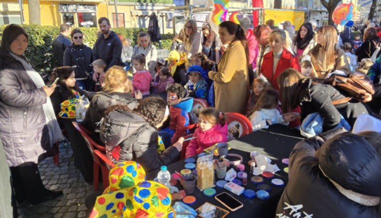 Carnevale in viale Conte Crotti: un successo