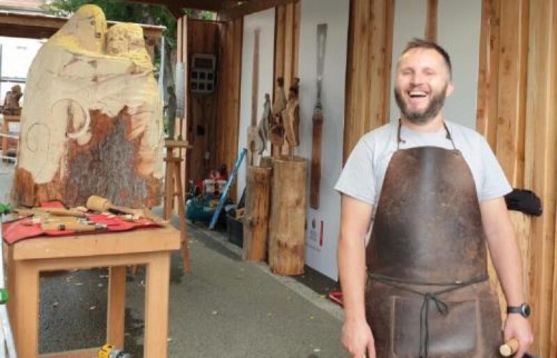 Scultura dal vivo, visite guidate e degustazioni per l’estate aostana