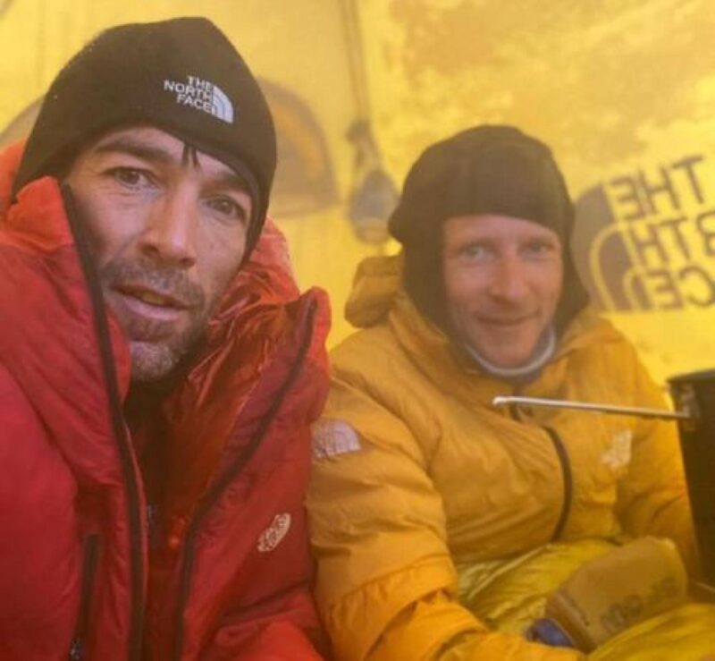 Vento a 200 chilometri orari, Hervé Barmasse rinuncia all’ascensione della Rupal