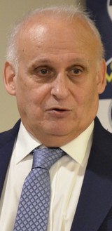 Via libera alle tre preferenze, ma resta l’ombra del referendum