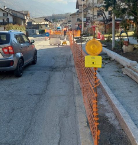 Aymavilles, finiranno a giugno i lavori per i marciapiedi