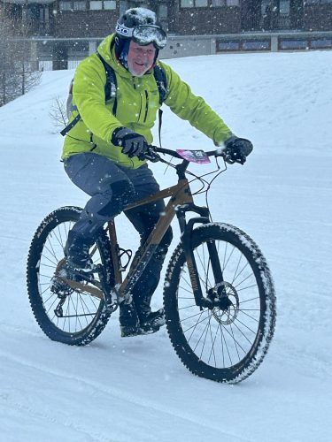 Nebbia e neve non fermano i temerari della terza edizione della Cervino Snow Bike Show