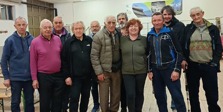 Gianni Farace vince a Gignod la prima tappa del torneo di belote “Aspettando Pasqua”