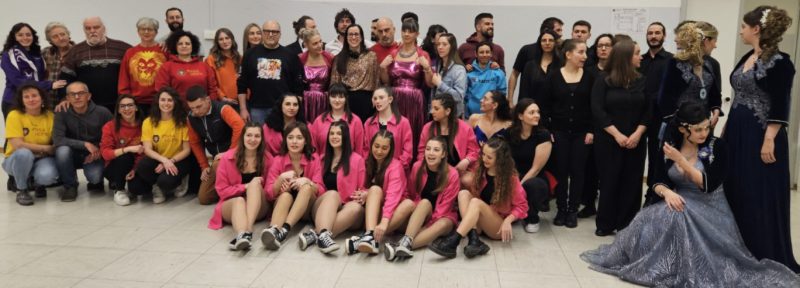 I protagonisti dello spettacolo Carnevalissima che è andato in scena giovedì