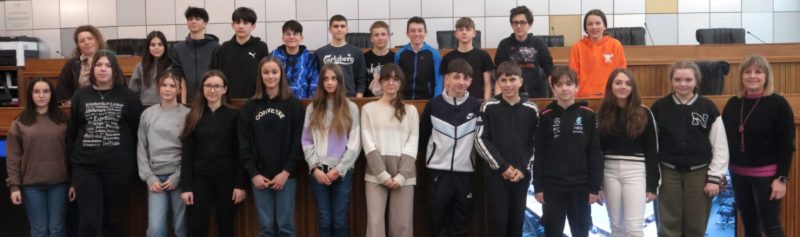 PORTES OUVERTES, LA TERZA C DELLA MEDIA DI VILLENEUVE HA VISITATO IL CONSIGLIO VALLE