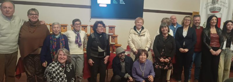 Alcuni dei poeti del Circolo del Cardo che hanno donato le loro poesie