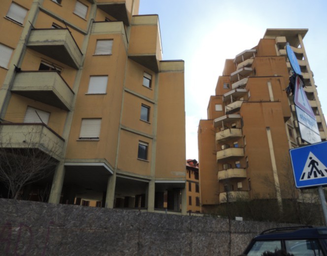 Quartiere Cogne, la demolizione dei due grattacieli slitta a giugno