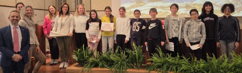 La classe de 5ème A de l'Institution scolaire Ottavio Jacquemet de Verrès - Ecole primaire (catégorie Kamishibaï collectif)