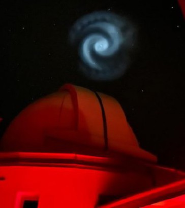 Anche in Valle d’Aosta osservata la spirale blu causata da SpaceX