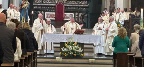 Anche il vescovo Franco Lovignana invierà una lettera al Papa per invitarlo «a visitare la nostra bella regione e a trascorrervi un periodo di riposo»