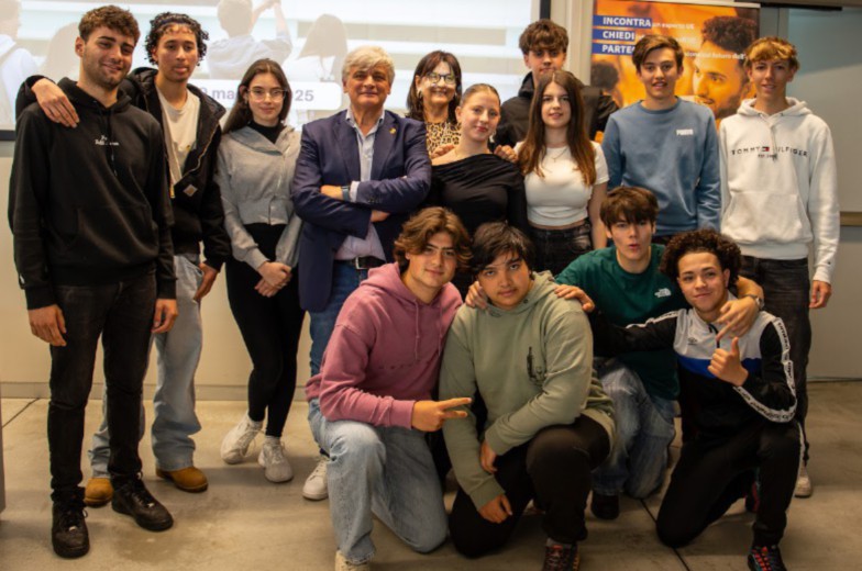 «L’Unione Europea e i giovani». Consegnati gli attestati agli studenti