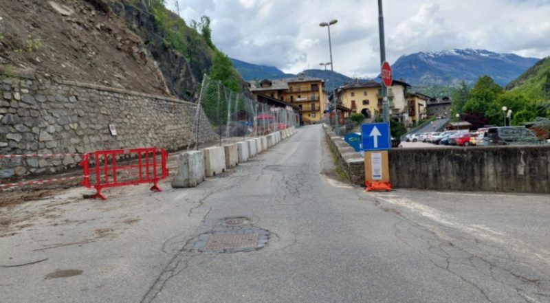 STRADA APERTA, SENSO UNICO A VILLENEUVE