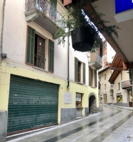 Chiuso l’American Bar. Diventerà uno store della «The North Face»