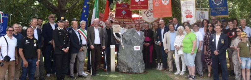 Inaugurato in piazza Ducler ad Aosta il monumento al dono del sangue