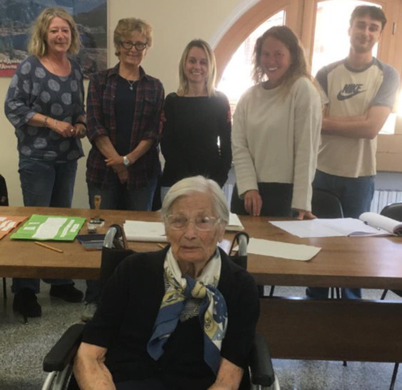 Va a votare a oltre cento anni. Il senso civico di Porsia Diano