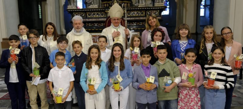 Nel pomeriggio di sabato scorso, 24 maggio, il vescovo di Aosta monsignor Franco Lovignana ha celebrato in Cattedrale