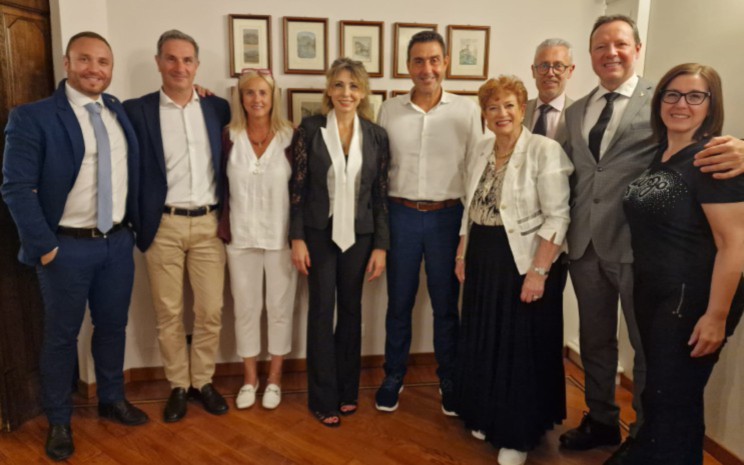 Il generale Roberto Vannacci ha fatto il «pienone» ad Aosta