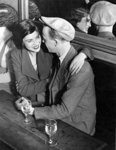 “Brassaï. L’occhio di Parigi”: in mostra le fotografie che catturano l’anima profonda della Ville Lumière