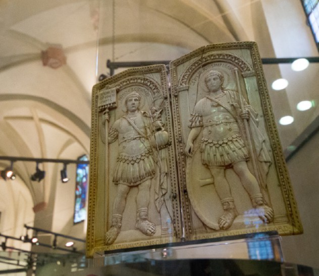 Il Museo del Tesoro della Cattedrale e gli affreschi sono aperti tutti i giorni