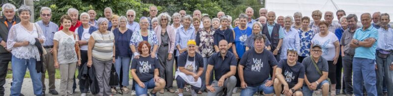 I partecipanti al pranzo riservato ai “meno giovani” nella giornata di sabato scorso, 26 luglio