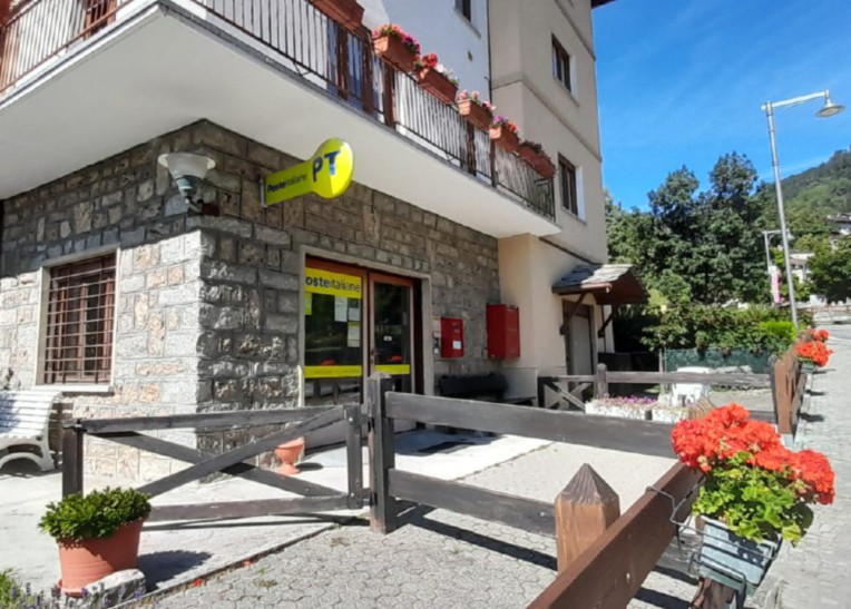 Saint-Nicolas, riaperto l’ufficio postale