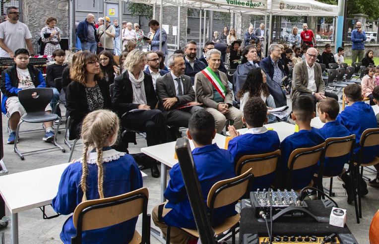 Prima campanella per 15mila. Tutte le cattedre assegnate. L’inaugurazione alla Lexert