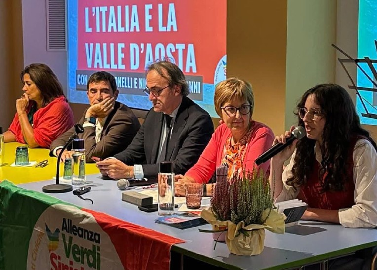 Oggi Antonio Tajani, lunedì arriva Matteo Salvini. Prosegue la sfilata di big della politica in Valle