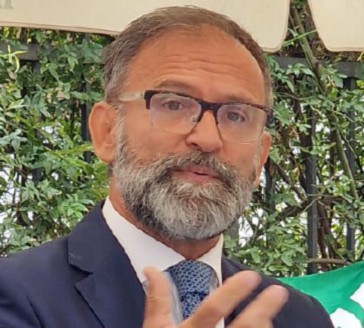 Giovanni Girardini: «Via la Ztl all’Arco d’Augusto e valorizzare il commercio»