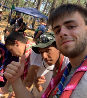 Raphael Fracasso di Châtillon era tra i 6mila scout in Portogallo per partecipare al raduno internazionale World Scout Moot