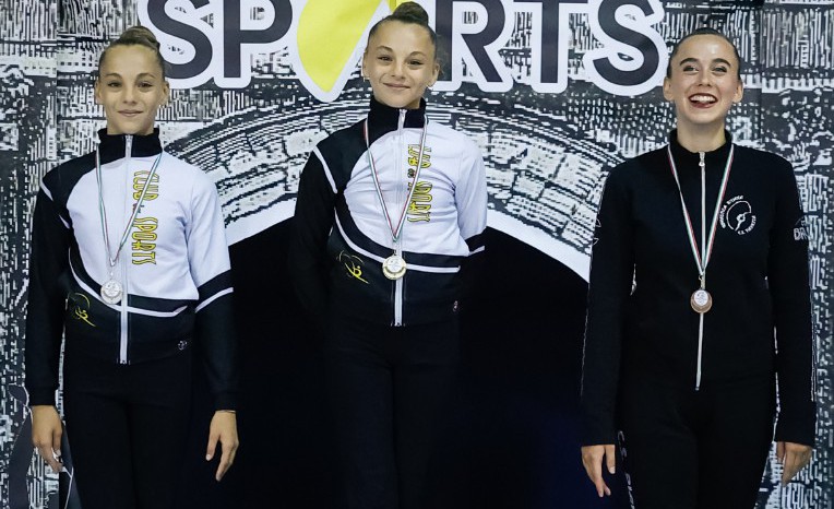Ginnastica ritmica, a Saint-Vincent brillano le valdostane nel livello Gold