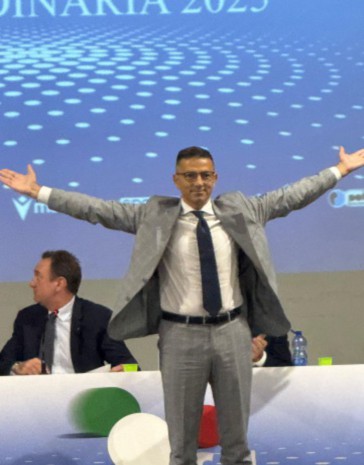 Plebiscito per Roberto Favre. E’ lui il presidente delle bocce