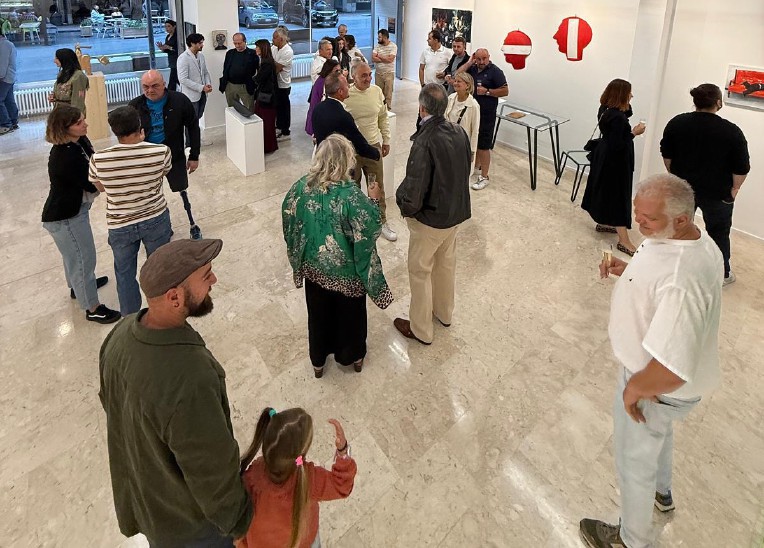 Estopia, inaugurata una nuova galleria d’arte negli spazi che erano occupati dalla storica Ferramenta Alpina in via Losanna ad Aosta